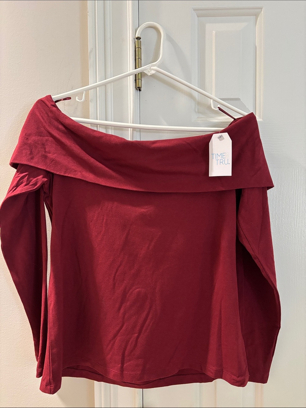 Time and Tru Off-The-Shoulder Long Sleeve Top in Burgundy Red